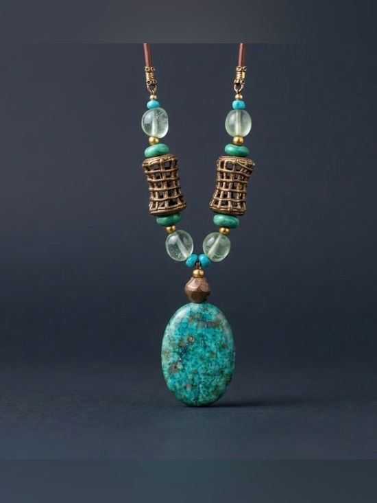Jewelry - Vintage genuine turquoise oval pendant necklace